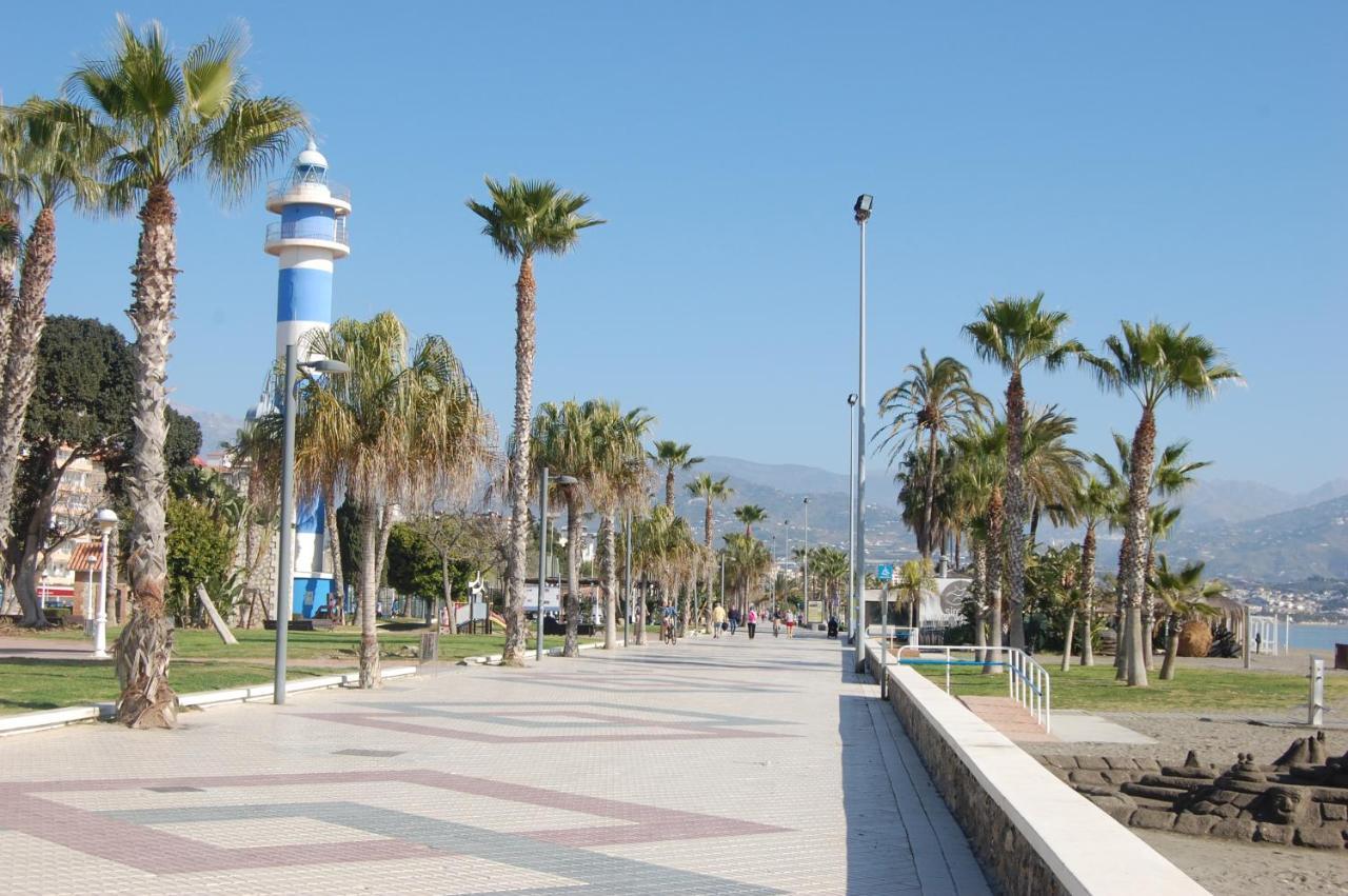 Appartamento Magnifico ático en la playa Torre Del Mar Esterno foto